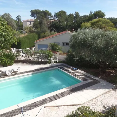 Avec Piscine, Internet Et Climatisation. * La Seyne-sur-Mer
